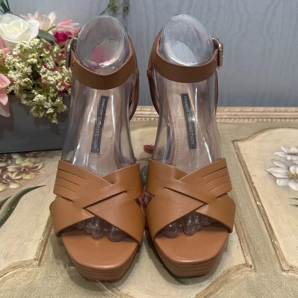 French Connection Gilda Safari Sand Platform Sandals Neutral Sz 8